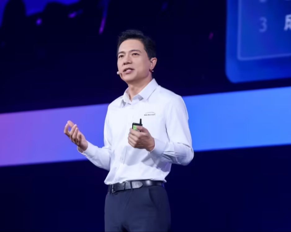 58d3f251j00swns1e000ud000q200ktp 李彦宏:百度模型研发重点在有实际应用价值的领域,不必每个方向都领先